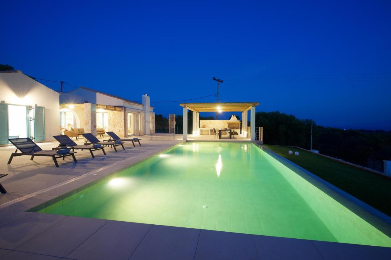 Exclusive Sea View Villa Madelaine สปาร์เชีย ภายนอก รูปภาพ