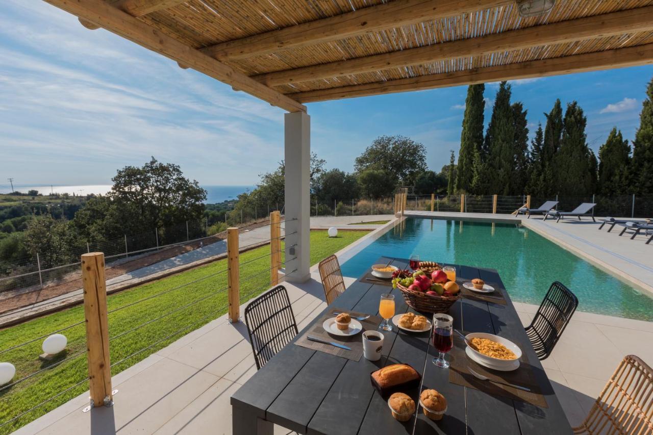 Exclusive Sea View Villa Madelaine สปาร์เชีย ภายนอก รูปภาพ