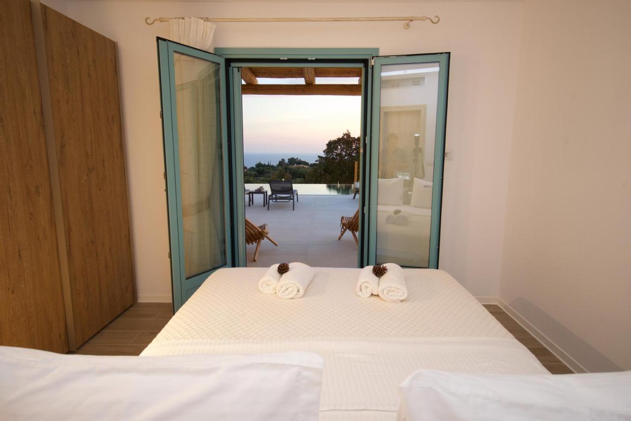 Exclusive Sea View Villa Madelaine สปาร์เชีย ภายนอก รูปภาพ