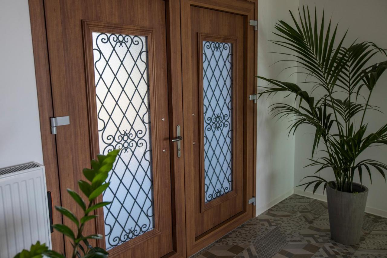 Exclusive Sea View Villa Madelaine สปาร์เชีย ภายนอก รูปภาพ