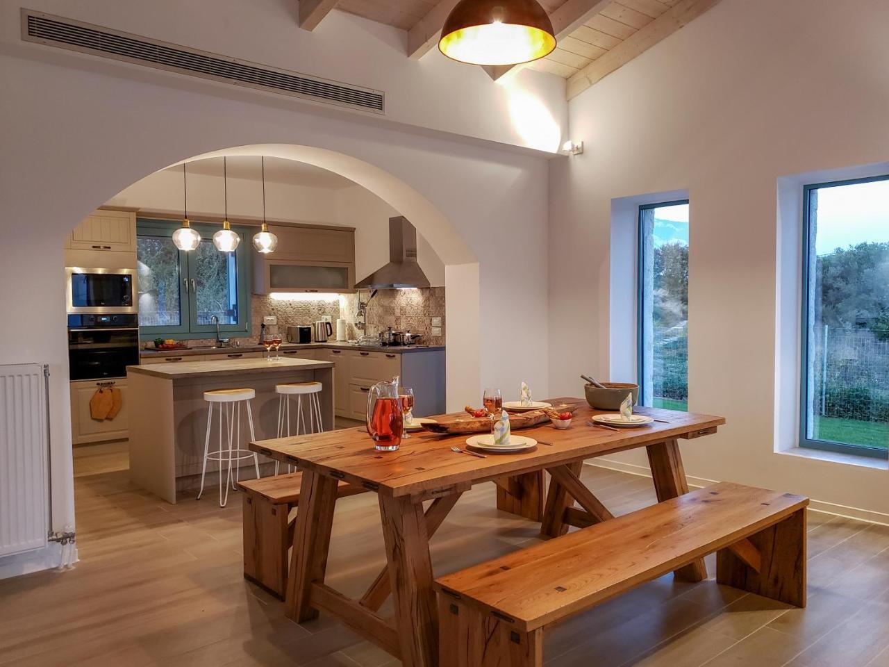 Exclusive Sea View Villa Madelaine สปาร์เชีย ภายนอก รูปภาพ